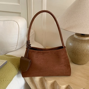 Bolso de Ante Otoño Invierno 2025, Nuevo Bolso de Moda Versátil, Casual, Bandolera, Bolso de Hombro, Estilo Retro Mate, Tipo Almohada, para Mujer - Product Image 3