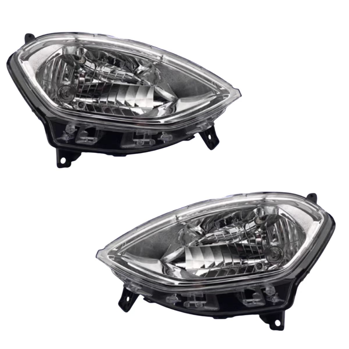 The  Front Headlamp Headlights  Headlight Turn signal Is Suitable for Wuling Baojun E100 Auto Parts Image 2