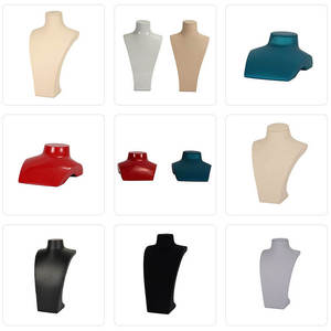 Nuevos Bustos de Exhibición para Joyería de Lujo con Terciopelo Gris - Product Image 6