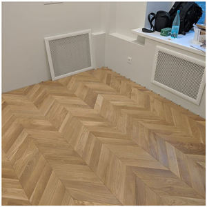 Parquet Apolloxy Chevron Grade AB 18 <span class=keywords><strong>mm</strong></span> <span class=keywords><strong>Plancher</strong></span> Chevron en bois <span class=keywords><strong>flottant</strong></span> en bois de chêne blanc européen - Product Image 2