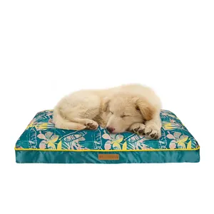 Custom New Design Jungle Series Waterproof Oxford Large Pet Dog Bed