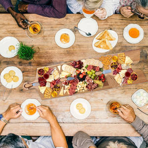 Tablero de charcutería grande personalizado, 3 uds., rompecabezas de madera de acacia, juego de tablero de queso con cuchillos para fiesta de Picnic - Product Image 2