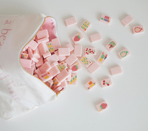 2026 Serie Frutas Rosas Fichas de Mahjong y Póker Americanas, Juego de 160 Fichas de Melamina Acrílica con Diseño Estético y Adorable, Regalo Moderno y Elegante para Noche de Póker - Product Image 2