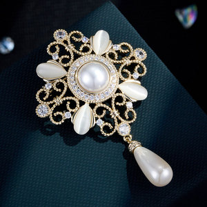 Vintage Flower Pearl Cat's Eye Gold Openwork Brooch Unisex Party Jewelry Zinc Alloy Bezel Setting XC06127 - Product Image 1