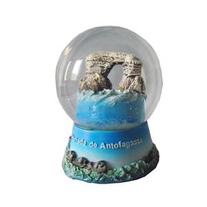 <strong>Wholesale</strong> Musical Christmas <strong>Snow</strong> <strong>Globe</strong> Customized Resin <strong>Snow</strong> <strong>Globe</strong> with Music - Product Image 2