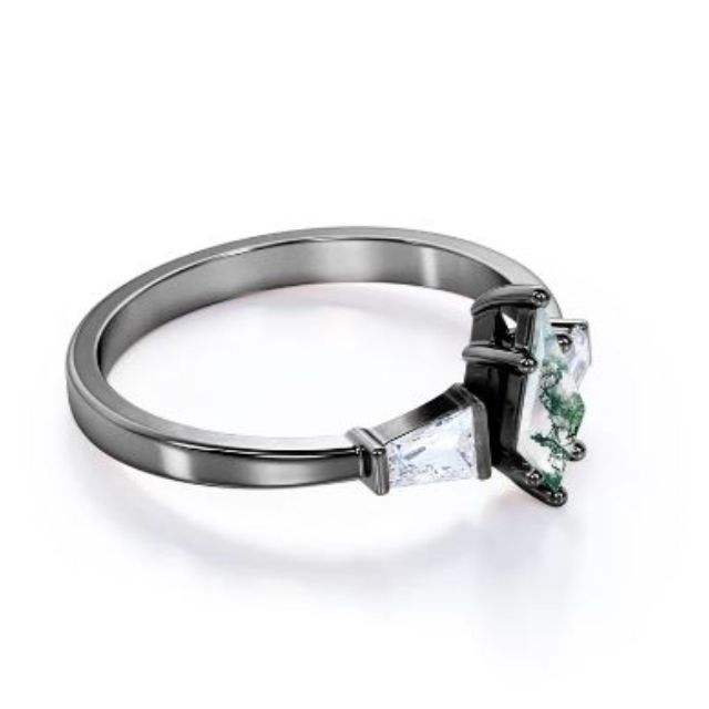 สีเขียว