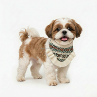 Modernes Blumenmuster Fair Isle Jacquard Rüschen Luxus Haustier-Bandana Metallverschluss Doppelseitig Gestricktes Hunde- und Katzen-Dreieckstuch Winter Welpen-Halstuch