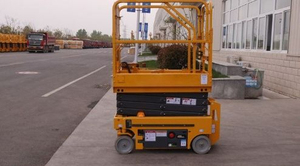 Plateforme élévatrice à ciseaux autopropulsée XG1412HA de 13,8 m pour travaux de construction en intérieur, gain de place - Product Image 3