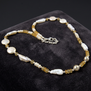 Elegante Collar de Perlas de Imitación con Detalles de Citrino, Estilo Casual, Joyería Unisex - Product Image 3
