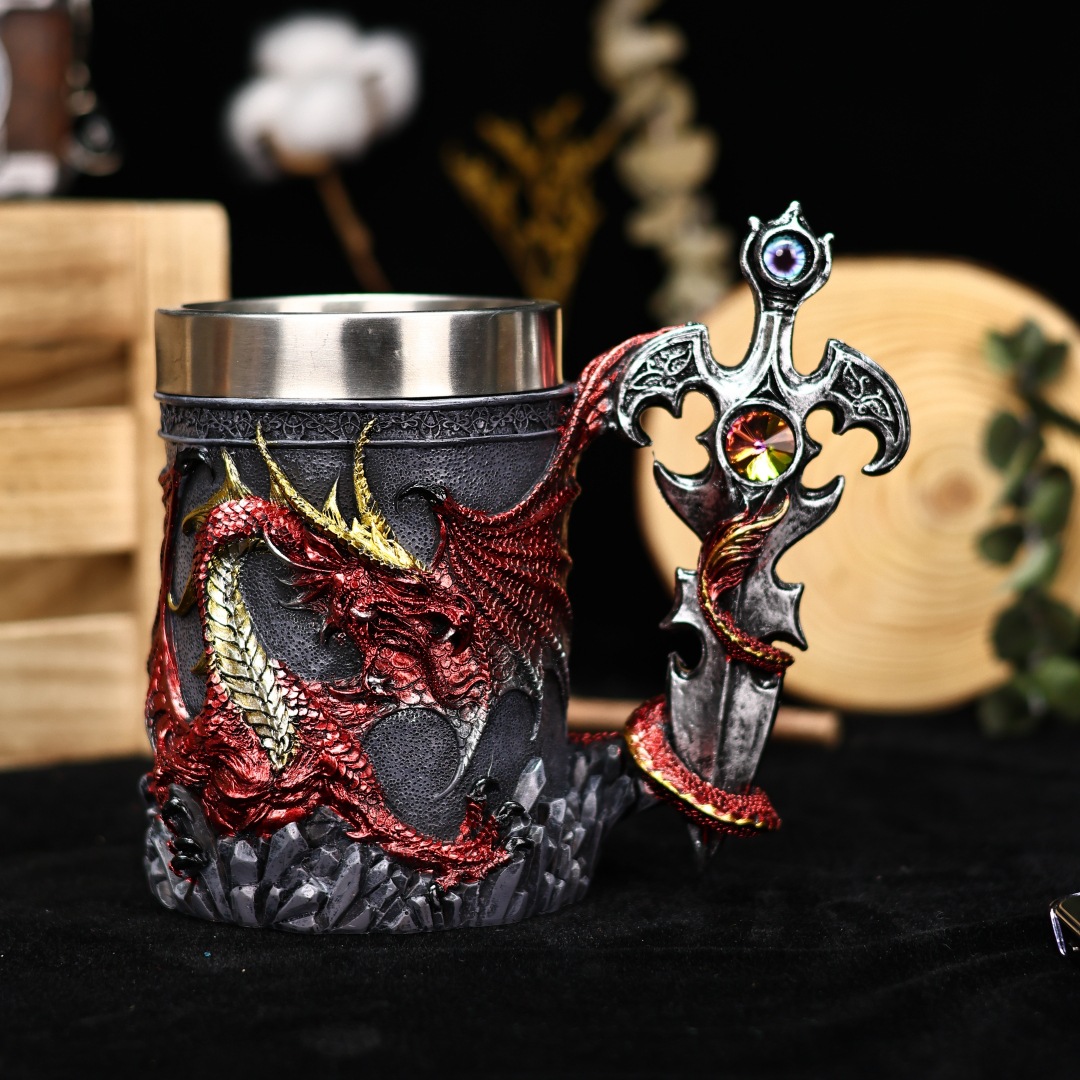 23003-3 Chope à bière épée de dragon rouge