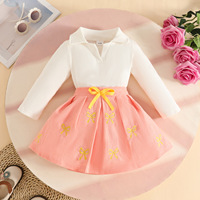 Nouvel ensemble décontracté de Noël automne pour bébé fille : pull tricoté à manches longues et jupe plissée à nœuds (2 pièces) – Vente en gros