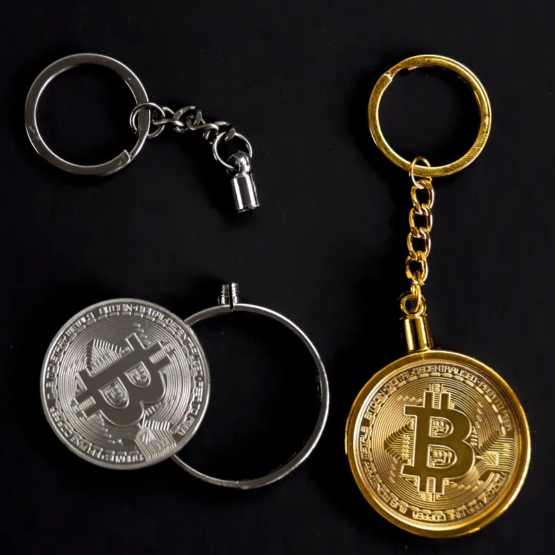 Benutzer definierte Form Made Crypto Stamp ing Drucken von reinem Kupfer Bitcoin Schlüssel bund mit Acryl kapsel