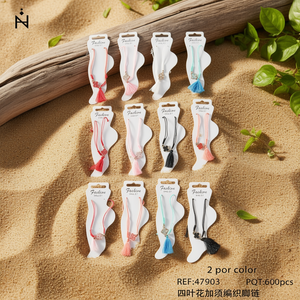 Cavigliere alla Moda, 2 per Colore, 600 Pezzi, Catene per Caviglia Intrecciate con Trifoglio a Quattro Foglie e Nappa - Product Image 3