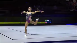Équipement d'entraînement de <span class=keywords><strong>gymnastique</strong></span> standard FIG Plancher de <span class=keywords><strong>gymnastique</strong></span> <span class=keywords><strong>artistique</strong></span> Plancher de gymnaste aérobie standard FIG à vendre - Product Image 2