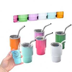 Mini Vaso de Acero Inoxidable de 60 ml (2 oz) con Pajita y Tapa para Servir Café, Agua, Cerveza o Vino en Fiestas - Product Image 1