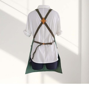 Tablier de travail en toile à la mode anti-encrassement et couverture résistante à l'usure, logo personnalisé de vêtements de travail de barbier de <span class=keywords><strong>café</strong></span> de jardinage - Product Image 3