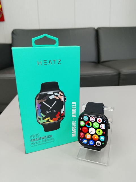 HEATZ HW19 popular sports outdoor smart watch, heart rate monitor, step sleep call, IOS and other silicone blood oxygen devices