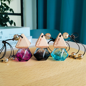 Botol Parfum Mobil Custom, Botol Parfum Gantung Mobil 8ml, Botol <span class=keywords><strong>Diffuser</strong></span> Parfum Mobil - Product Image 1