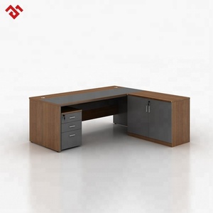 Muebles de Oficina Clásicos en Forma de L, Escritorios de Madera para Gerentes y Ejecutivos - Product Image 4