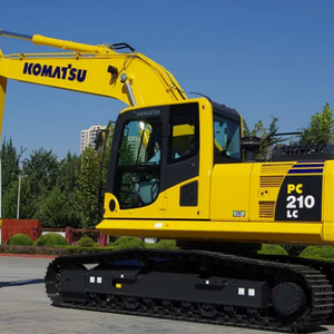 รถขุดตีนตะขาบ KOMATSU มือสองสภาพดี ระบบไฮดรอลิกขนาดกลาง รุ่น PC210LC น้ำหนัก 21 ตัน บุ้งกี๋ 1 เมตร พร้อมเครื่องยนต์ เกียร์ ปั๊ม มอเตอร์ และลูกปืน - Product Image 3