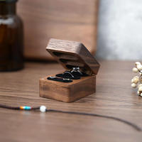 Boîte à bijoux vintage en bois massif à trois compartiments pour boucles d'oreilles, boîte de rangement et de présentation haut de gamme en bois