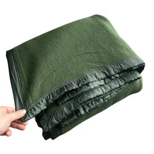 Cobertor grande quente resistente para acampamento ao ar livre cobertor de emergência de lã verde escuro retardador de fogo