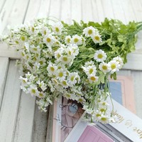 Bunga Chamomile Buatan Berkualitas Tinggi 30 Tangkai Buket Daisy Kecil Dekorasi Ruang Tamu Bunga Krisan Palsu