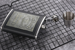 Gourde à liqueur portable et ensemble d'entonnoir en acier inoxydable massif, <span class=keywords><strong>petite</strong></span> gourde à <span class=keywords><strong>whisky</strong></span> à vis, flacon à vin pour boire à l'extérieur - Product Image 5