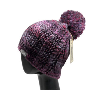 Bonnet en laine acrylique tricoté uni et à motif torsadé pour femme, style décontracté, taille adulte 56-58 cm, fabriqué à Taïwan, idéal pour l'hiver - Product Image 1