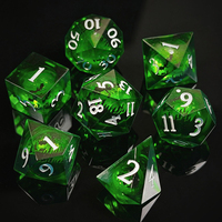 Set Dadu Polihedral DND Tajam dengan Inti Cairan Resin Kustom Buatan Tangan