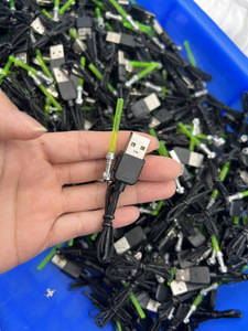 <span class=keywords><strong>Sabre</strong></span> <span class=keywords><strong>laser</strong></span> LED en stock, alimenté par USB, <span class=keywords><strong>sabre</strong></span> lumineux, figurines de la guerre des étoiles, ensembles de blocs de construction d'anime, épée militaire, armes, jouet d'armée - Product Image 5