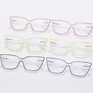 Kính mắt thời trang nữ <span class=keywords><strong>2026</strong></span>, kiểu dáng mắt mèo, gọng lớn, trong suốt nhiều màu, chống ánh sáng xanh, hỗ trợ cận thị. - Product Image 4