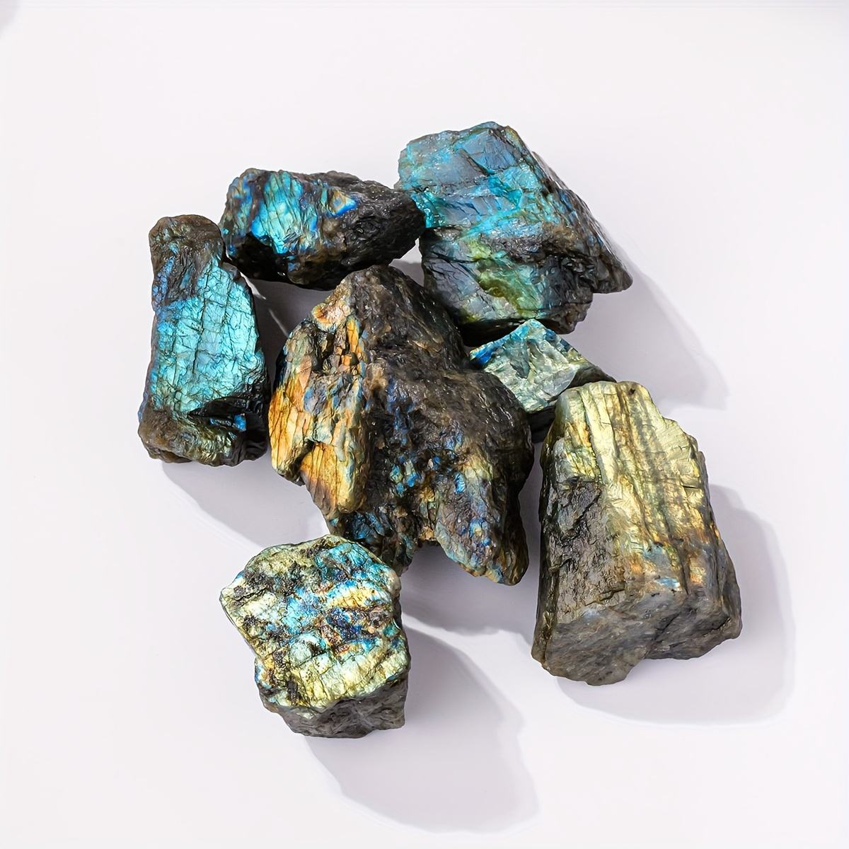 Pierre de labradorite brute