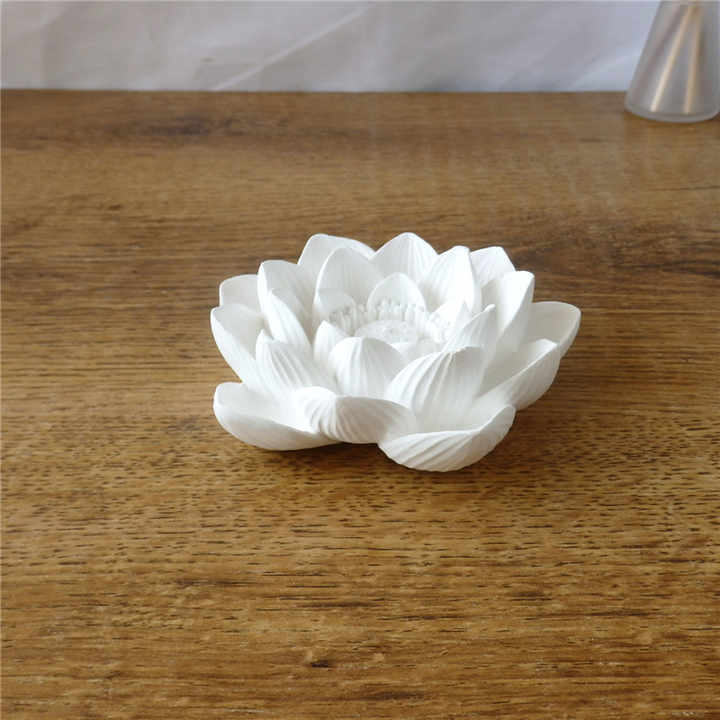 Lotus Flower Diffuser - Sustainable Home Fragrance
