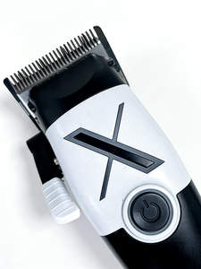 Le moteur sans balais haute vitesse le <span class=keywords><strong>plus</strong></span> populaire avec une vitesse <span class=keywords><strong>de</strong></span> 9000 tr/min, idéal pour <span class=keywords><strong>les</strong></span> salons <span class=keywords><strong>de</strong></span> coiffure professionnels. - Product Image 5