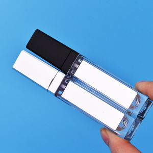 Mỹ Phẩm Nhãn Hiệu Riêng Rỗng Lip Gloss Với Ánh Sáng LED Và Gương Nhãn Hiệu Riêng Son Môi Màu Sắc Sáng Bóng Bao Bì - Product Image 2