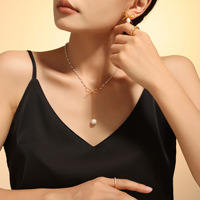 Collier ras du cou pour femme en acier inoxydable plaqué or avec perle d'imitation et chaîne à maillons en forme de nœud