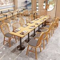 Ensemble de mobilier de restaurant moderne et minimaliste en bois massif avec structure métallique rectangulaire pour usage commercial – Idéal pour la restauration rapide, les salons de thé et les cafés.
