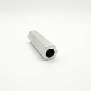 Perfil de aleación perforado anodizado de precisión serie 6000 para piezas de motor de automóvil, tubo hexagonal de aluminio - Product Image 1