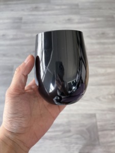 <span class=keywords><strong>Flautas</strong></span> de champán de vino tinto de plástico irrompible sin tallo con forma de huevo negro de 12oz con borde dorado para fiesta de Bar - Product Image 2