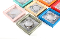 Boîte de présentation de bijoux en film PE transparent, vitrine 3D à suspension pour la présentation de bagues et de pendentifs flottants