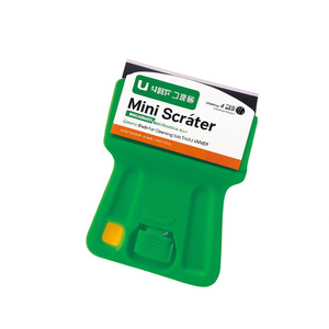 Mini raschietto da 4 cm con lama in plastica verde per strumenti di pulizia Unger - Product Image 2