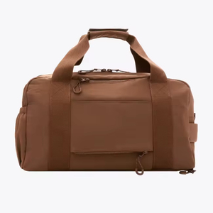 Sac de voyage sport en nylon imperméable avec sangle à bagages, fermeture éclair, logo personnalisé, vente en gros - Product Image 1