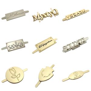 Etiquetas de <span class=keywords><strong>metal</strong></span> personalizadas con logotipo en relieve de acero inoxidable para bolsos - Product Image 2