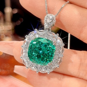Ensemble de bijoux floraux en cuivre écologique pour femmes, vente en gros, avec pendentif nid d'oiseau floral et bagues en zircone cubique mixte Paraiba 14*14mm - Product Image 5