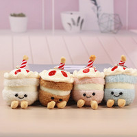 Pendentif porte-clés en peluche Kawaii en forme de pain, jouets en peluche doux, breloque gâteau d'anniversaire en peluche