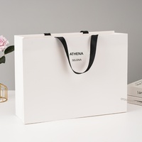 Weiße Karton-Tragetaschen im Geschäftsstil - Verstärkte Tragegriffe für Einkauf & Kosmetik-Promotion, Großhandel Verfügbar (Wenzhou)