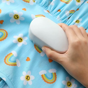 Robe <span class=keywords><strong>de</strong></span> <span class=keywords><strong>nuit</strong></span> d'été pour petites filles avec logo personnalisé, imprimé marguerites arc-en-ciel sur toute la surface, manches volantées et boutons au dos - Product Image 3