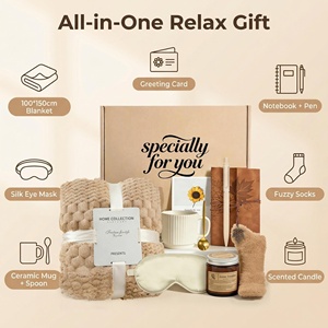 Coffret Cadeau Relaxation Lunaire 9 Pièces pour Femme – Couverture Douillette et Journal – Idéal pour l'Autosoins, Anniversaire ou Remerciement - Product Image 4