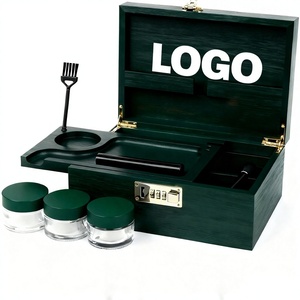 Caja de Bambú Premium Personalizada con Bandeja Enrollable, Accesorios y Frascos de Vidrio para Fumadores - Product Image 1